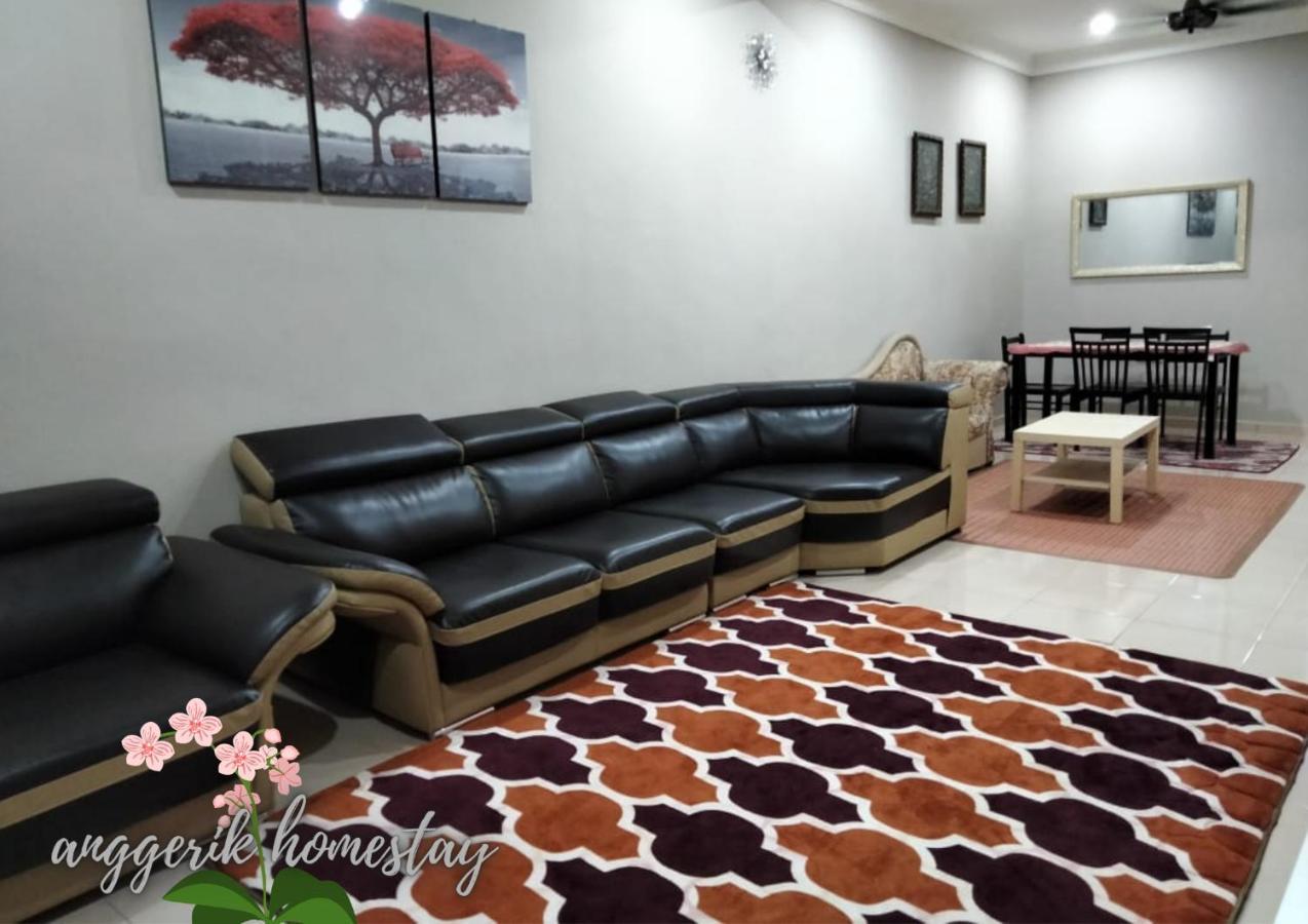 Anggerik Homestay Dungun Kampong Sura Tengah Exterior photo